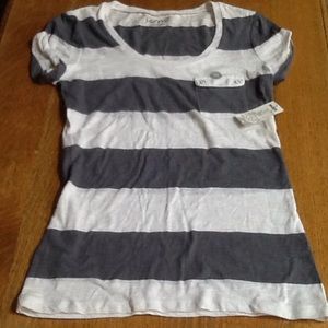 PacSun Gray and White Top